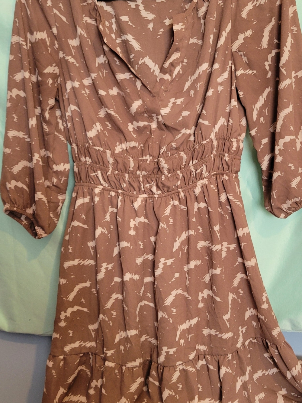 Gilli Taupe Midi Dress with Cream Abstract Print